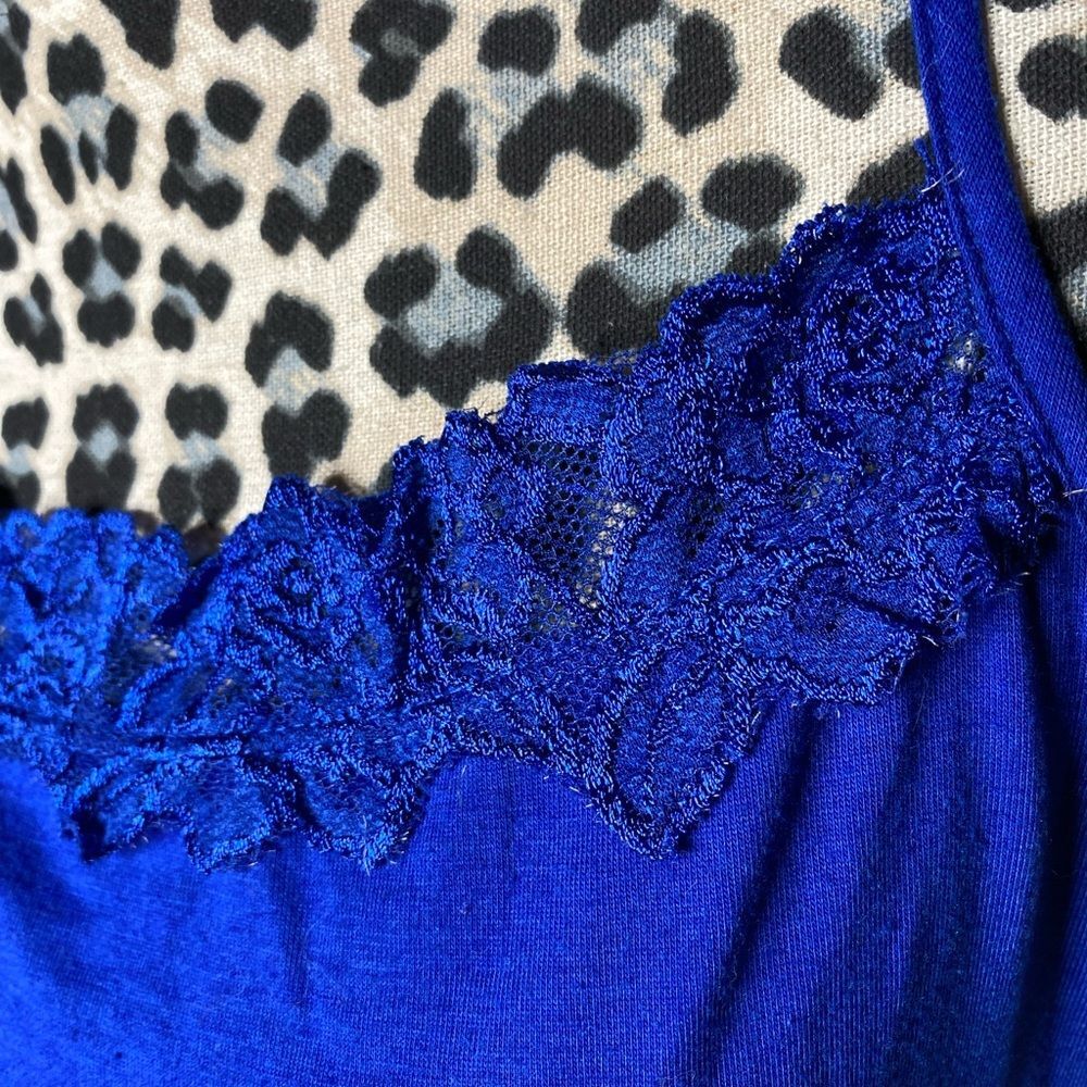 Maurice’s Elegant Blue Lace Trim Women's Top - Picture 4 of 8